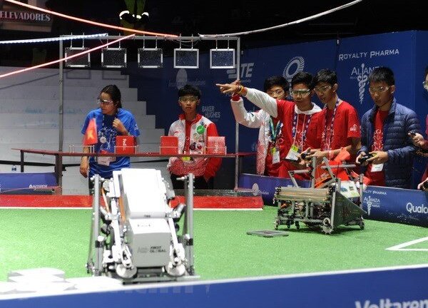 Học sinh Việt giành thành tích cao tại cuộc thi Robotics toàn cầu
