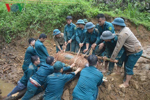 Yên Bái phá hủy quả bom Mỹ 350 kg nằm gần đường sắt Hà Nội - Lào Cai