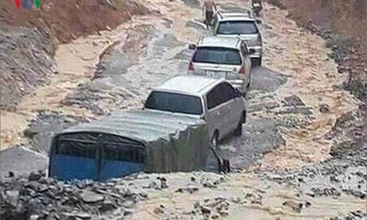 Ảnh: Lũ quét kinh hoàng ở Lai Châu, 2 người chết, nhiều tuyến đường bị chia cắt