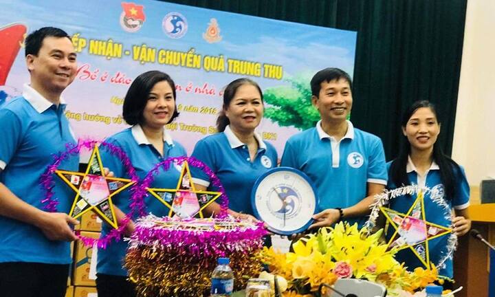 Hơn 4.000 phần quà Trung thu cho con em chiến sĩ bảo vệ quần đảo Trường Sa và nhà dàn DK1