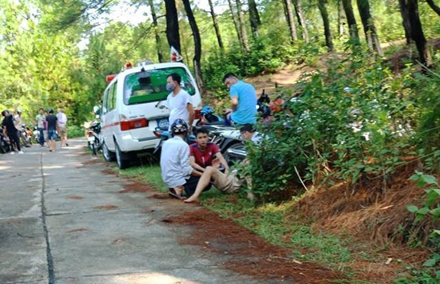 Phát hiện thi thể nam thanh niên trong tư thế treo cổ trên núi ở Hà Tĩnh