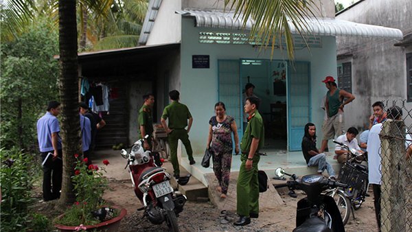 Mâu thuẫn trong lúc đòi nợ, côn đồ đâm chết người ở TP.HCM