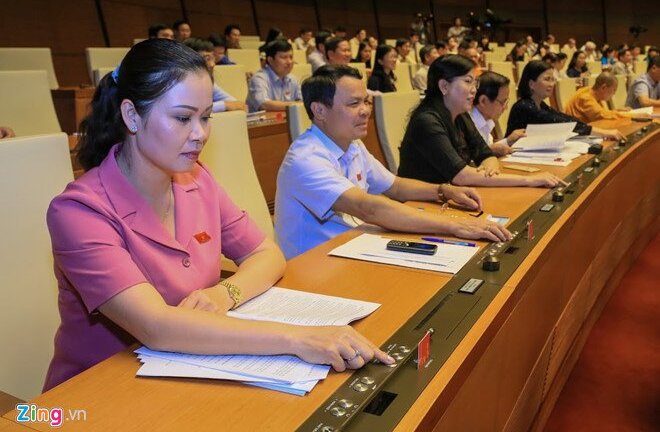 Quốc hội thông qua Luật Phòng chống tham nhũng và 7 luật khác