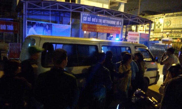 Container đâm hơn 20 người thương vong ở Long An: Xé lòng phút đón thi thể nạn nhân