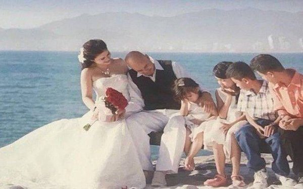 Xử vụ ly hôn vợ chồng đại gia Trung Nguyên: Luật sư ngâm thơ giữa phiên tòa