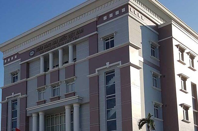 NHNN Việt Nam Chi nhánh Phú Yên bị tố lập danh sách khống cán bộ được khen thưởng