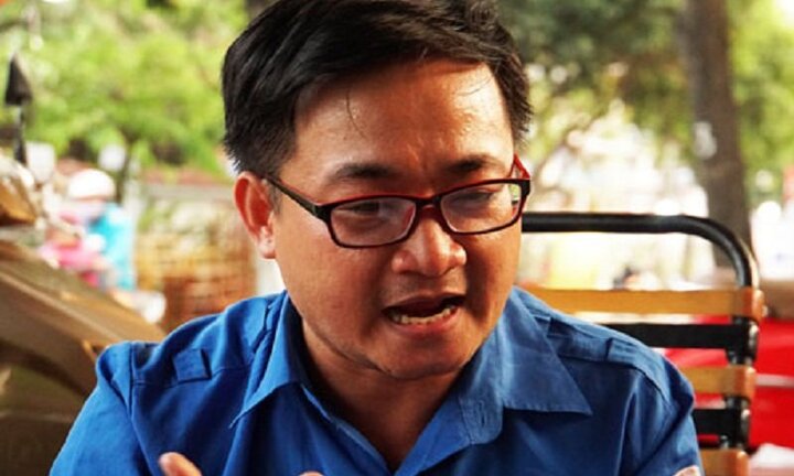 Thầy giáo cho học sinh 'diễn cảnh nhạy cảm' xin rút khỏi công đoàn trường