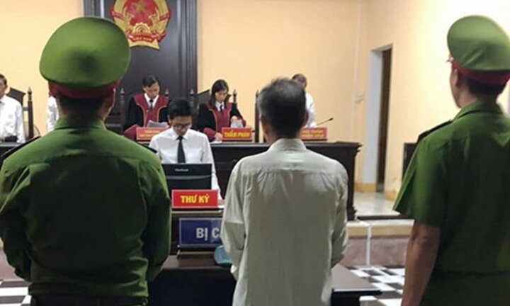 Đường đến án tù chung thân của thầy giáo nghiện 'phim đen' ở Quảng Nam