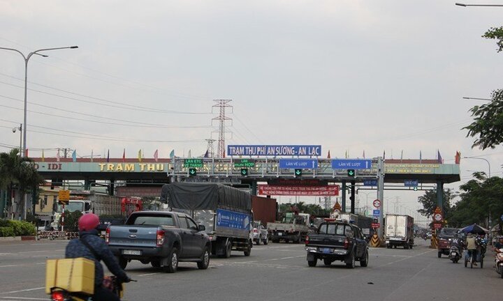 TP.HCM bắt đầu thu phí đường bộ không dừng ô tô của cơ quan nhà nước