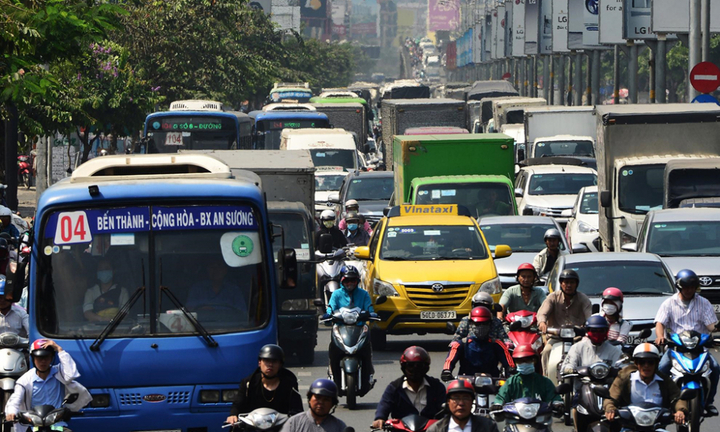 Vì sao Sở GTVT TP.HCM 'kiên trì' với vành đai thu phí xe vào trung tâm?