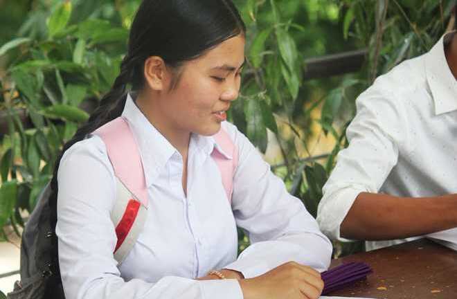Lạc đường 3 lần, nữ thí sinh đi bộ 10km đến trường đăng ký xét tuyển