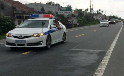 Thủ tướng yêu cầu các Thứ trưởng không ngồi xe riêng khi tháp tùng