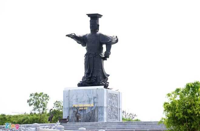 Cụm công trình tượng đài 1.500 tỷ đồng xây 7 năm chưa xong