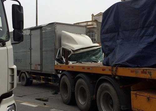 Nam thanh niên tự sát sau tai nạn liên hoàn có biểu hiện 'ngáo đá'