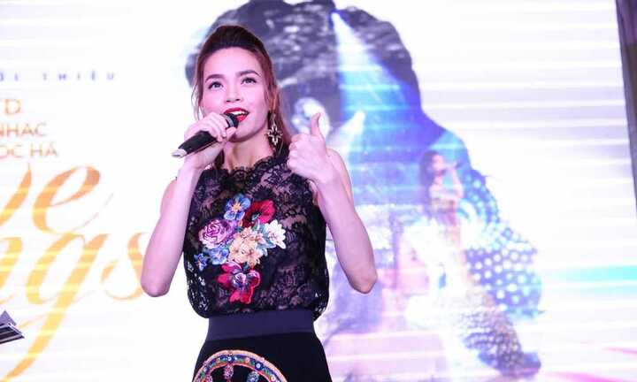 Hồ Ngọc Hà áo ren xuyên thấu lôi cuốn mọi ánh nhìn