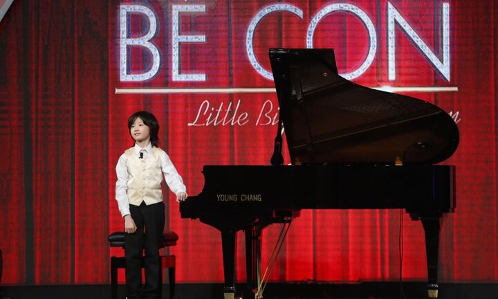 Trực tiếp Mặt trời bé con tập 12: MC Lại Văn Sâm thích thú với ‘siêu nhân piano’ 8 tuổi