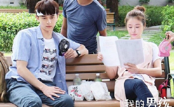 Phim Lâm Tâm Như yêu tài tử tuổi cháu bị cấm chiếu