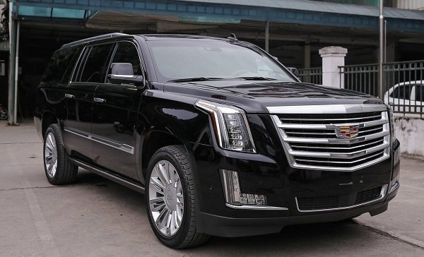 'Khủng long' Cadillac Escalade ESV 2019 giá hơn 10 tỷ đồng tại Việt Nam