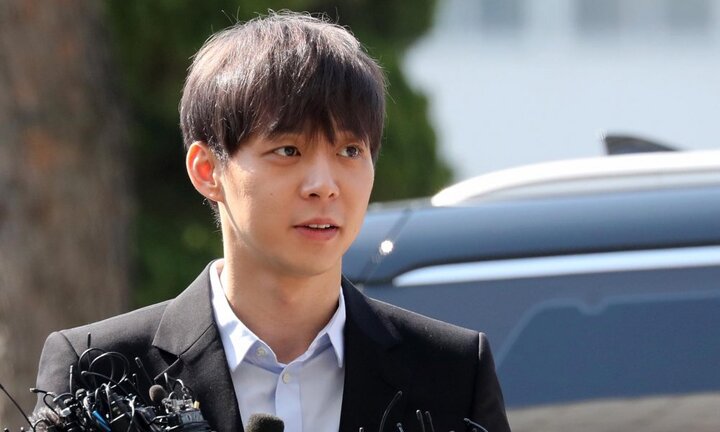 Park Yoochun chính thức bị đuổi khỏi công ty, giải nghệ vì bê bối ma túy
