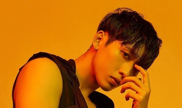 Tuấn Trần biến hóa với thời trang đa dạng ‘đốn tim’ fan nữ