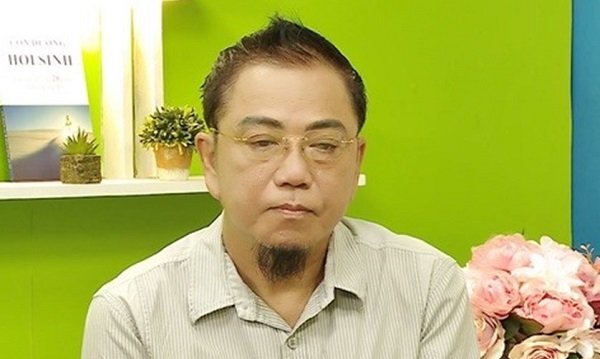 Nghệ sĩ Việt: 'Hồng Tơ vợ đẹp, con ngoan không hiểu sao vướng đỏ đen'