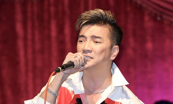 Đàm Vĩnh Hưng suýt khóc, xúc động khi nhớ lại thuở hàn vi