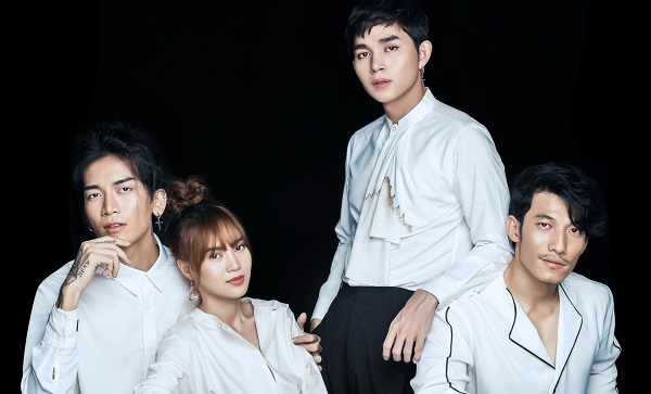 Lan Ngọc diện vest không nội y, cực đáng yêu trong bộ ảnh với dàn sao nam 'Running Man Việt Nam'