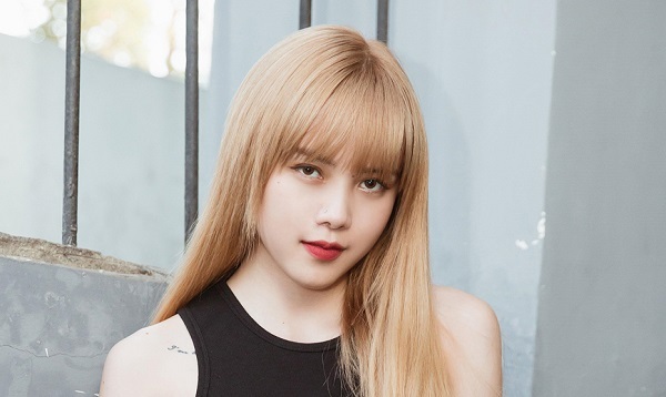 Đi chúc mừng Đông Nhi, Thiều Bảo Trâm được fan hỏi ngược: 'Bao giờ đến chị?'