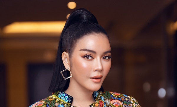 Lý Nhã Kỳ: ‘Tôi yêu ẩm thực Việt Nam nên đi nước ngoài vẫn mang theo mắm tôm'