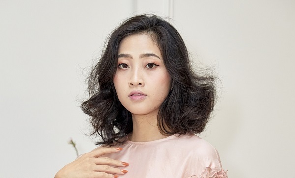 Liêu Hà Trinh: ‘32 tuổi, tôi chưa thấy mình già mà ngược lại còn trẻ hơn’