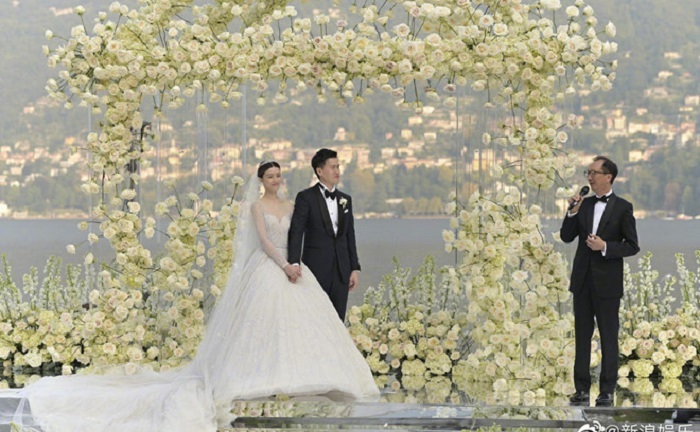 Lễ cưới cổ tích của sao nữ 'Thiên long bát bộ' và chồng đại gia