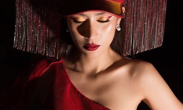 Dương Yến Nhung lọt Top 5 phần thi trang phục truyền thống tại Hoa hậu Du lịch Thế giới 2019