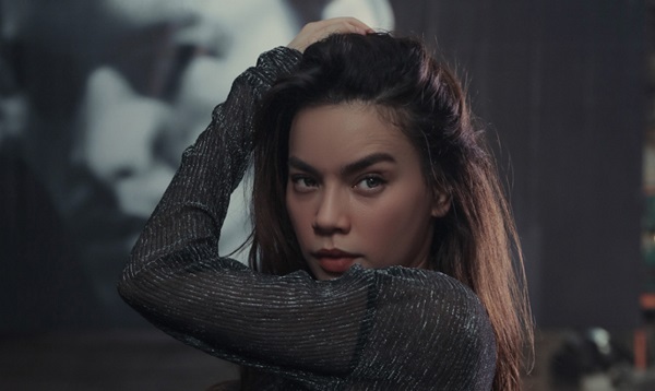 Hồ Ngọc Hà liều mình nhảy trong ‘biển’ lửa, ghi hình ở độ cao 191 m