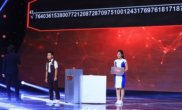 Siêu trí tuệ tập 3: Thần đồng tính nhẩm 12 tuổi khai căn 63 chữ số chỉ trong 11 giây