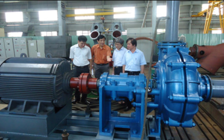 Việt Nam chế tạo thành công máy bơm thải xỉ chịu mài mòn cao