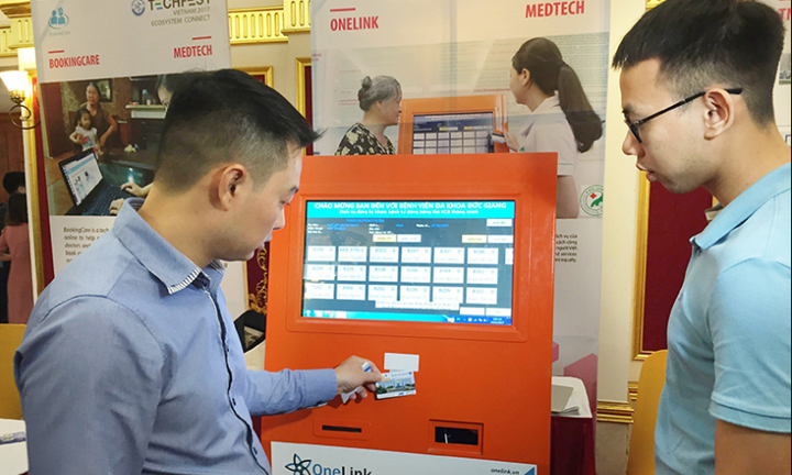 Thẻ khám bệnh thông minh