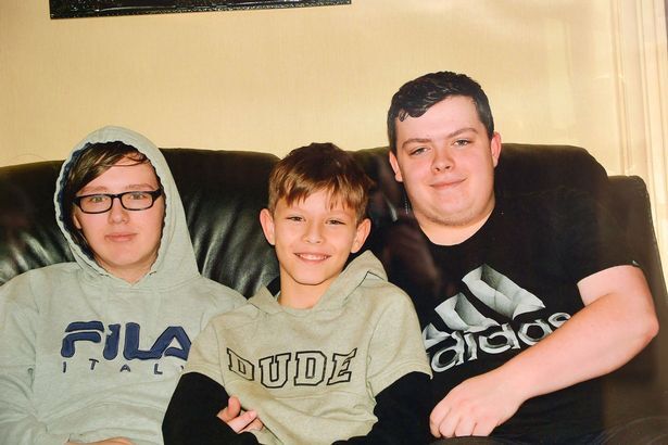 Táo bón nặng, chàng trai 17 tuổi chết thương tâm