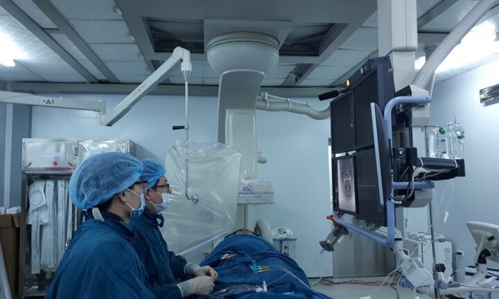 Cứu hai bệnh nhân ở Quảng Trị bị dò động mạch cảnh hiếm gặp