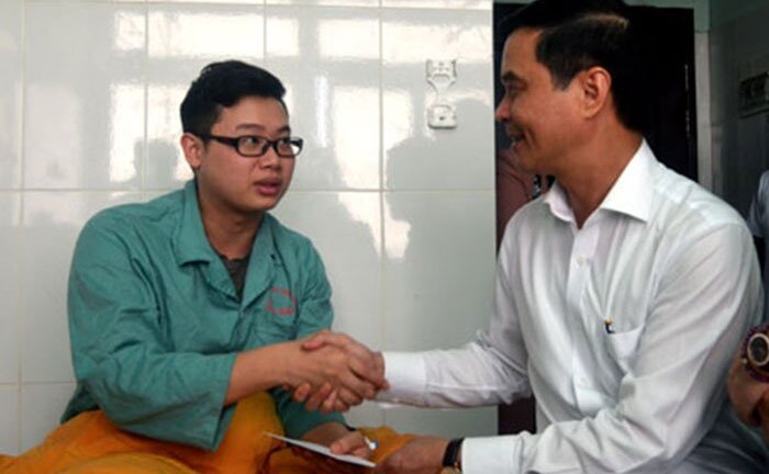 Yêu cầu làm rõ, truy cứu trách nhiệm người đánh bác sĩ tại Yên Bái