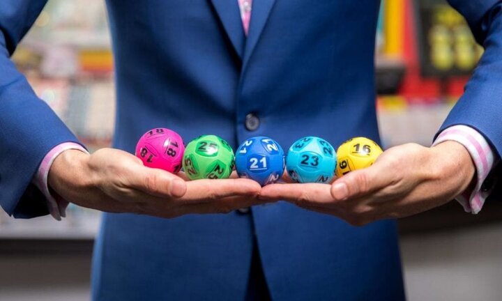 May mắn trúng xổ số hai lần trong một tuần, người đàn ông ẵm gần 2,5 triệu USD