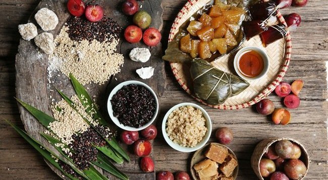 Ăn rượu nếp quả chua diệt sâu bọ: Bất ngờ với công dụng cực tốt của những món truyền thống dịp Tết Đoan Ngọ