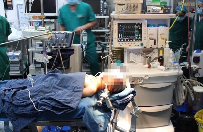 Chuyên gia Việt, Mỹ cứu chữa hai bệnh nhi kháng thuốc