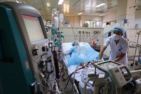 Gia đình 8 người chết do tai biến chạy thận Hòa Bình đòi truy trách nhiệm