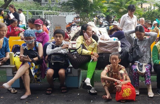 Chiêu trò nâng khống giá thuốc để chi hoa hồng