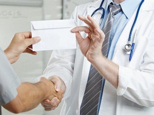 Kê toa một loại thuốc, bác sĩ nhận 'hoa hồng' 10-30%