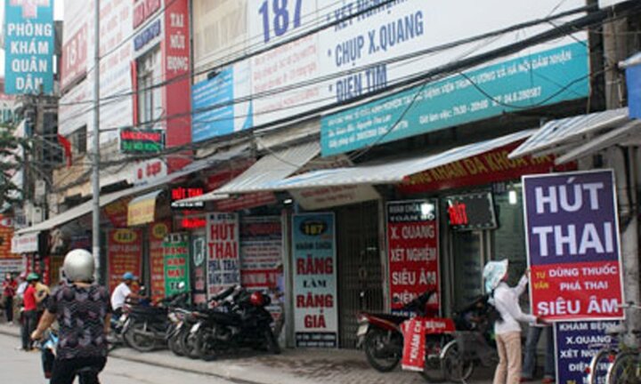 300.000 thiếu nữ từ 15-19 tuổi nạo hút thai mỗi năm ở Việt Nam