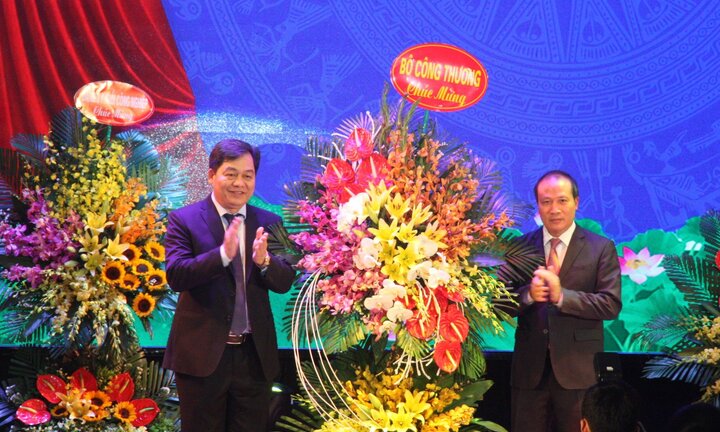 Thêm trường đại học nhận chứng nhận kiểm định chất lượng giáo dục năm 2017
