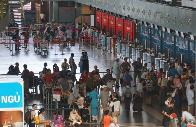 Nhân viên hãng hàng không làm lộ và buôn bán thông tin của khách