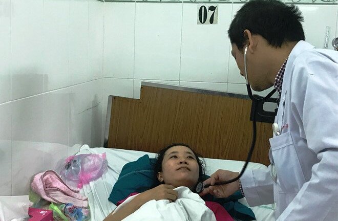 Bệnh nhân nhập viện vì ngộ độc khí amoniac giờ ra sao?