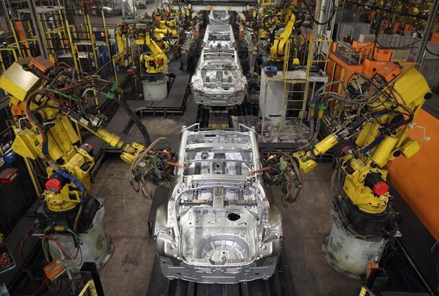 Xe Toyota, Honda, Mazda, Nissan, Ford, GM dùng kim loại kém chất lượng từ Kobe Steel?